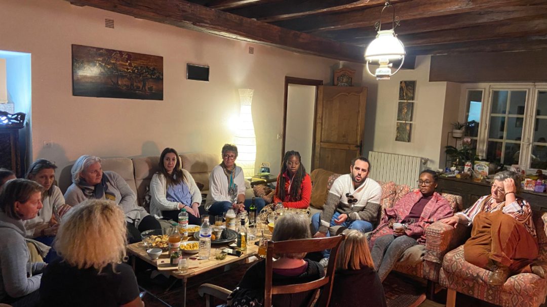 Stagiaires et Intervenants réunis autour de l'Apéracle